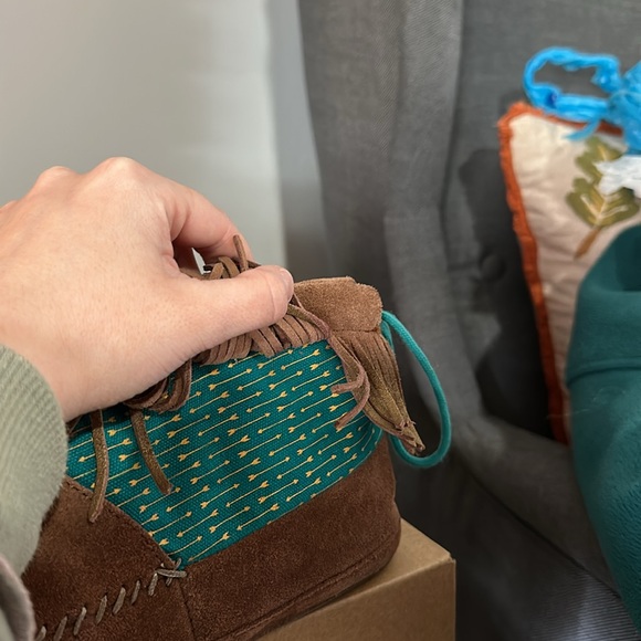 ❌SOLD❌Sanuk Moccasins - Picture 5 of 10